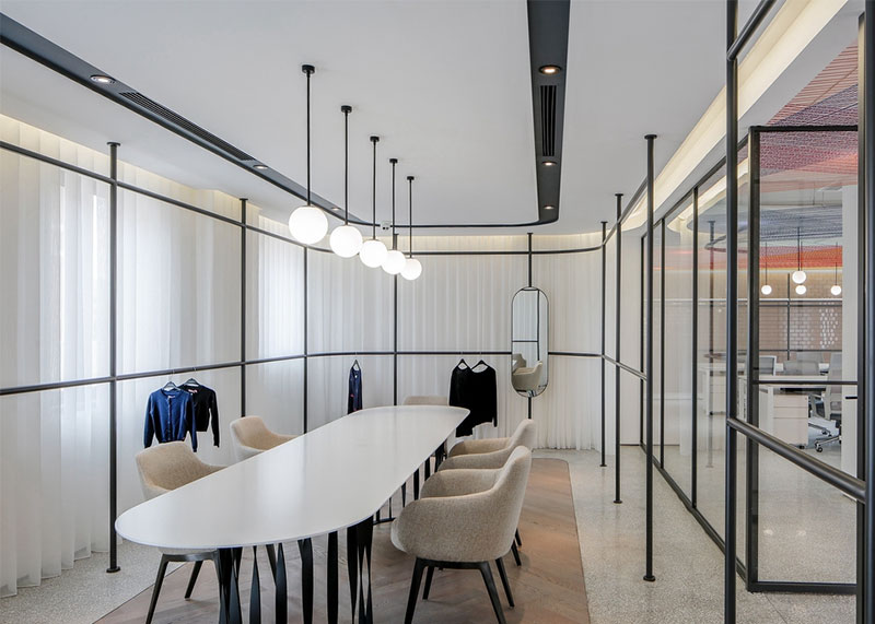 服裝設(shè)計(jì)公司辦公裝潢設(shè)計(jì)-第3張圖片-上海古都建筑設(shè)計(jì)集團(tuán) 服裝設(shè)計(jì)公司辦公裝潢設(shè)計(jì)-第3張圖片-上海古都建筑設(shè)計(jì)集團(tuán)