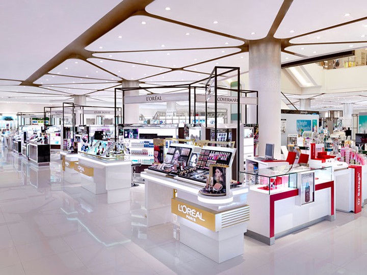 上海辦公室裝修化妝品展廳設(shè)計(jì)-第3張圖片-上海古都建筑設(shè)計(jì)集團(tuán) 上海辦公室裝修化妝品展廳設(shè)計(jì)-第3張圖片-上海古都建筑設(shè)計(jì)集團(tuán)