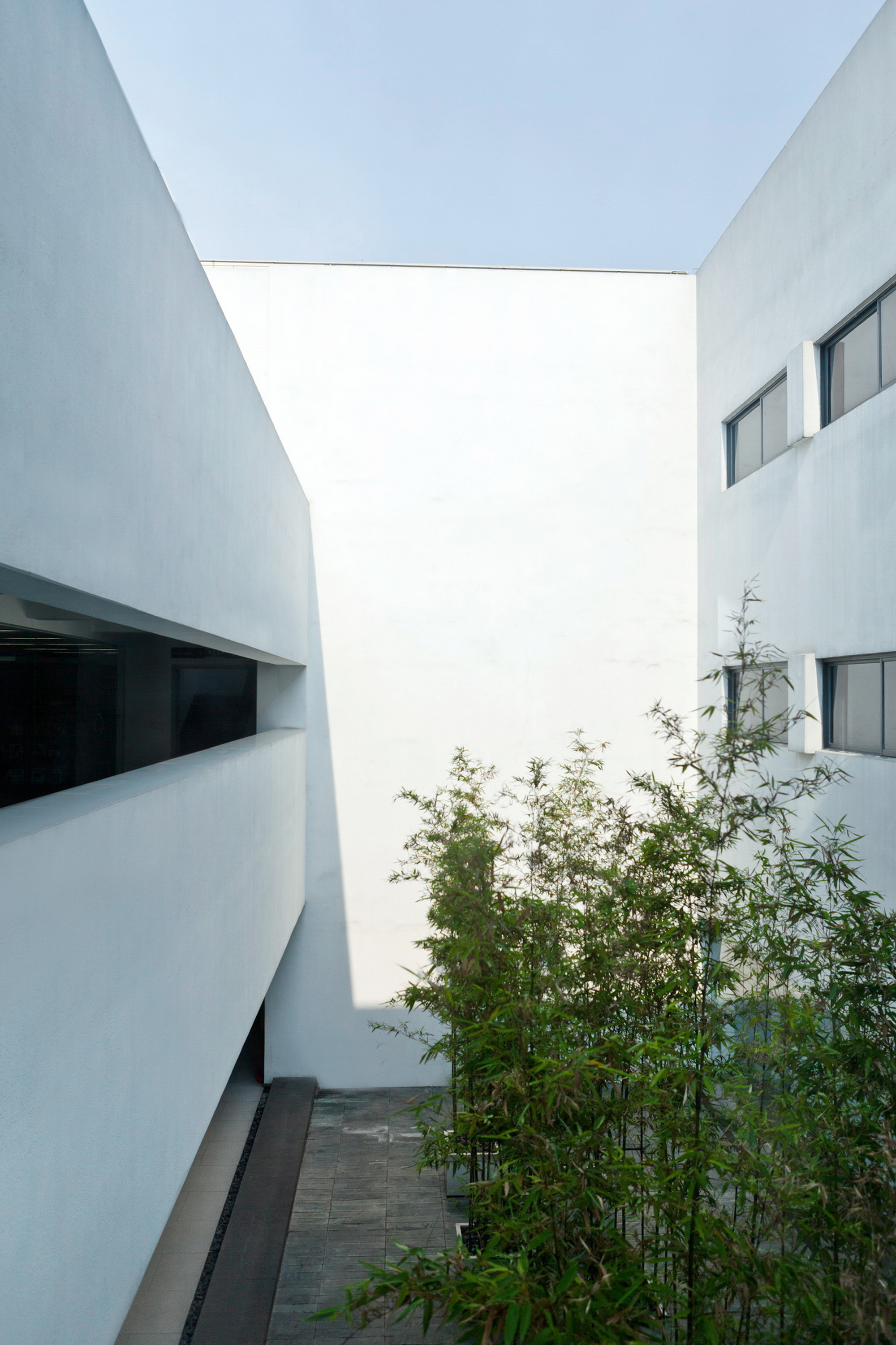 上海辦公樓草坪裝修設計-第5張圖片-上海古都建筑設計集團 上海辦公樓草坪裝修設計-第5張圖片-上海古都建筑設計集團