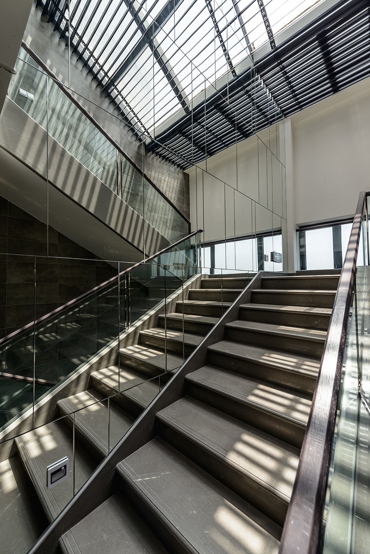 上海形態(tài)創(chuàng)意辦公室裝修設(shè)計-第7張圖片-上海古都建筑設(shè)計集團 上海形態(tài)創(chuàng)意辦公室裝修設(shè)計-第7張圖片-上海古都建筑設(shè)計集團