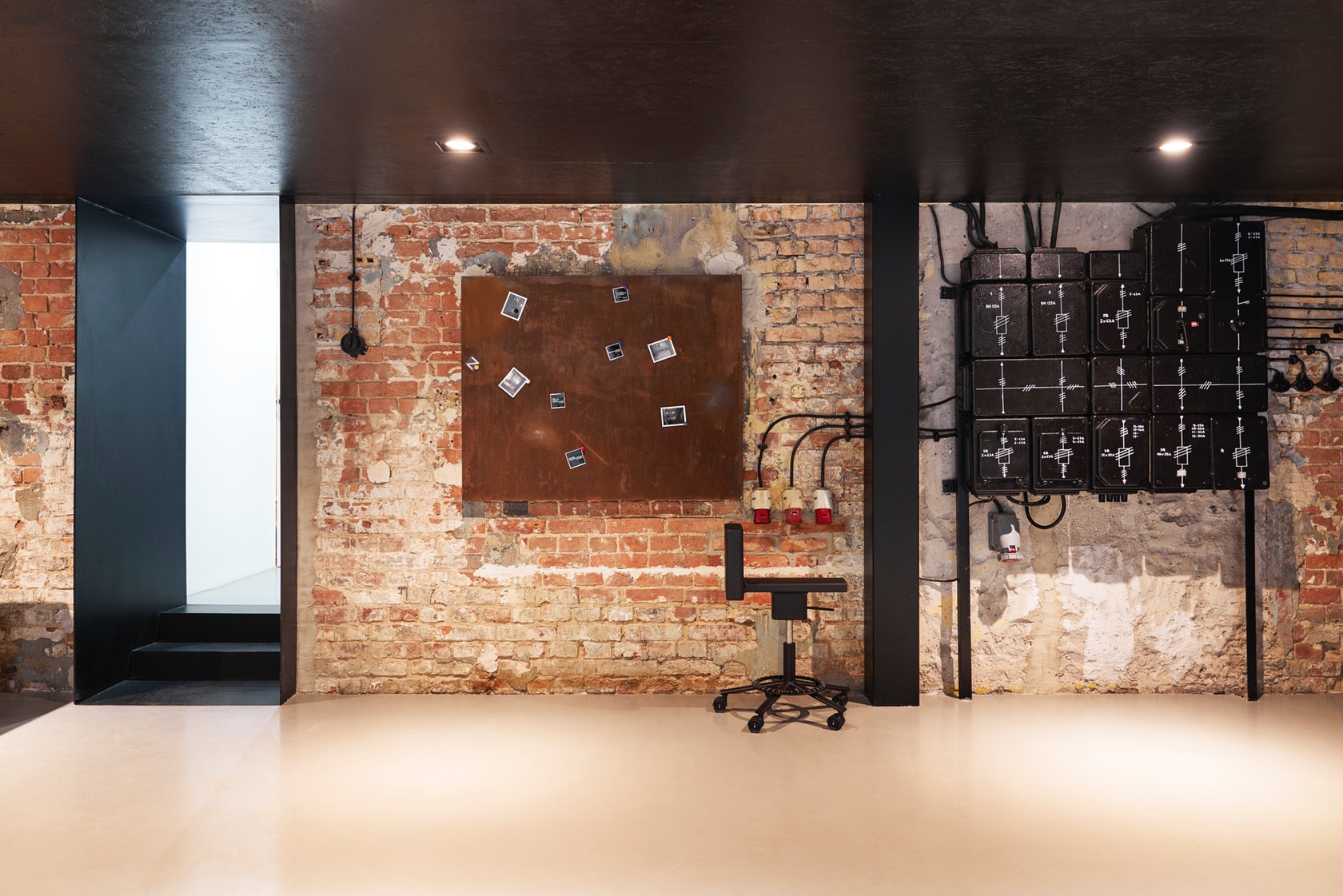 上海辦公室裝修懷舊風格攝影棚裝修設計-第5張圖片-上海古都建筑設計集團 上海辦公室裝修懷舊風格攝影棚裝修設計-第5張圖片-上海古都建筑設計集團