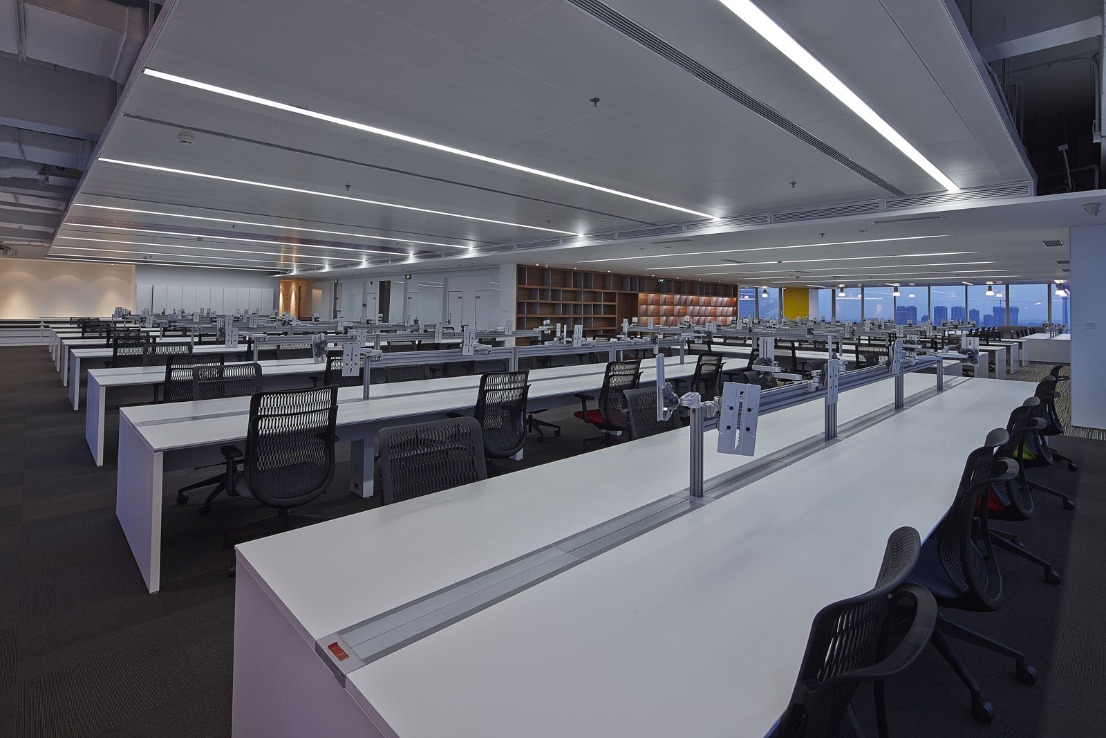 現代科技風辦公室裝修設計效果圖-第4張圖片-上海古都建筑設計集團 現代科技風辦公室裝修設計效果圖-第4張圖片-上海古都建筑設計集團