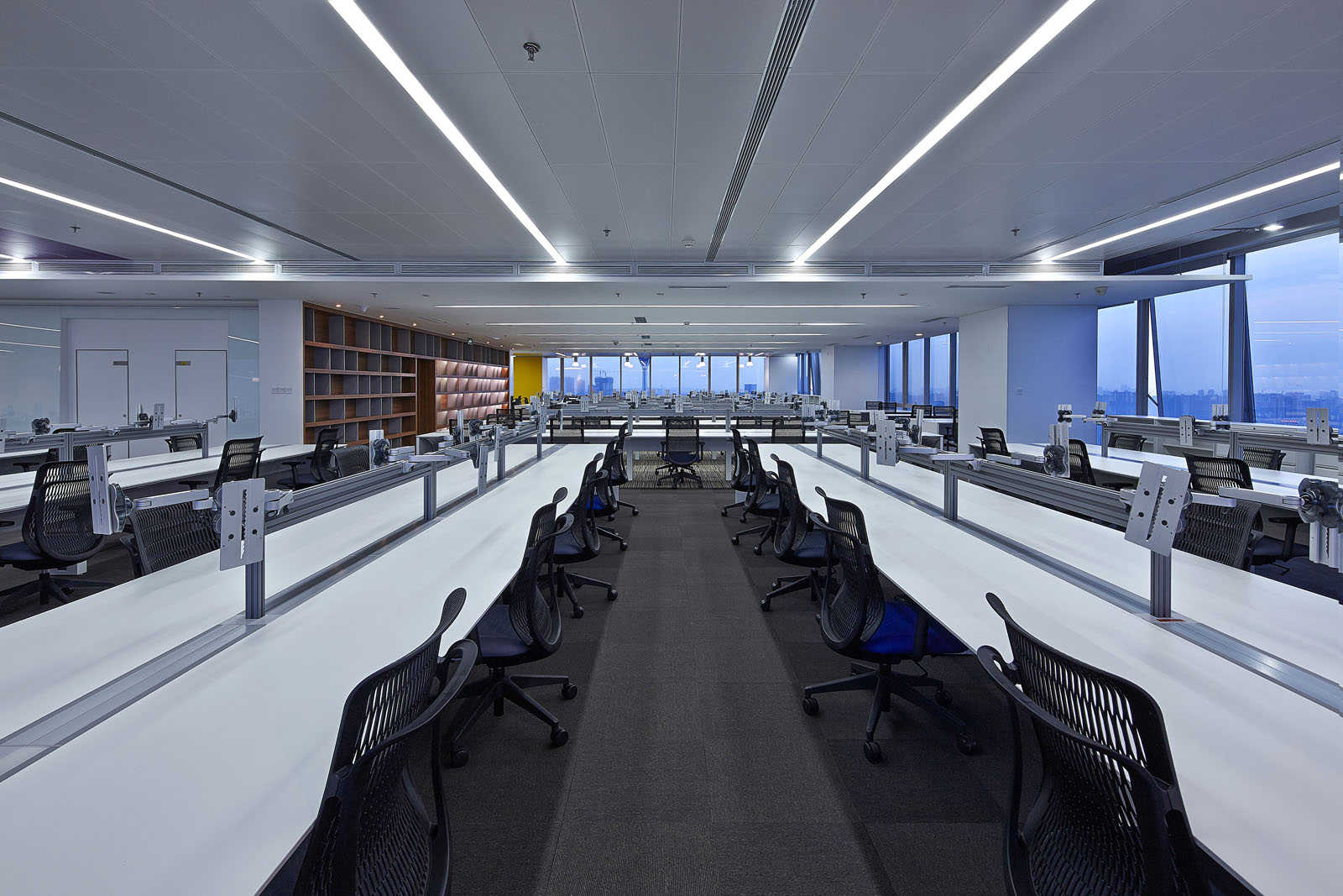 現代科技風辦公室裝修設計效果圖-第5張圖片-上海古都建筑設計集團 現代科技風辦公室裝修設計效果圖-第5張圖片-上海古都建筑設計集團