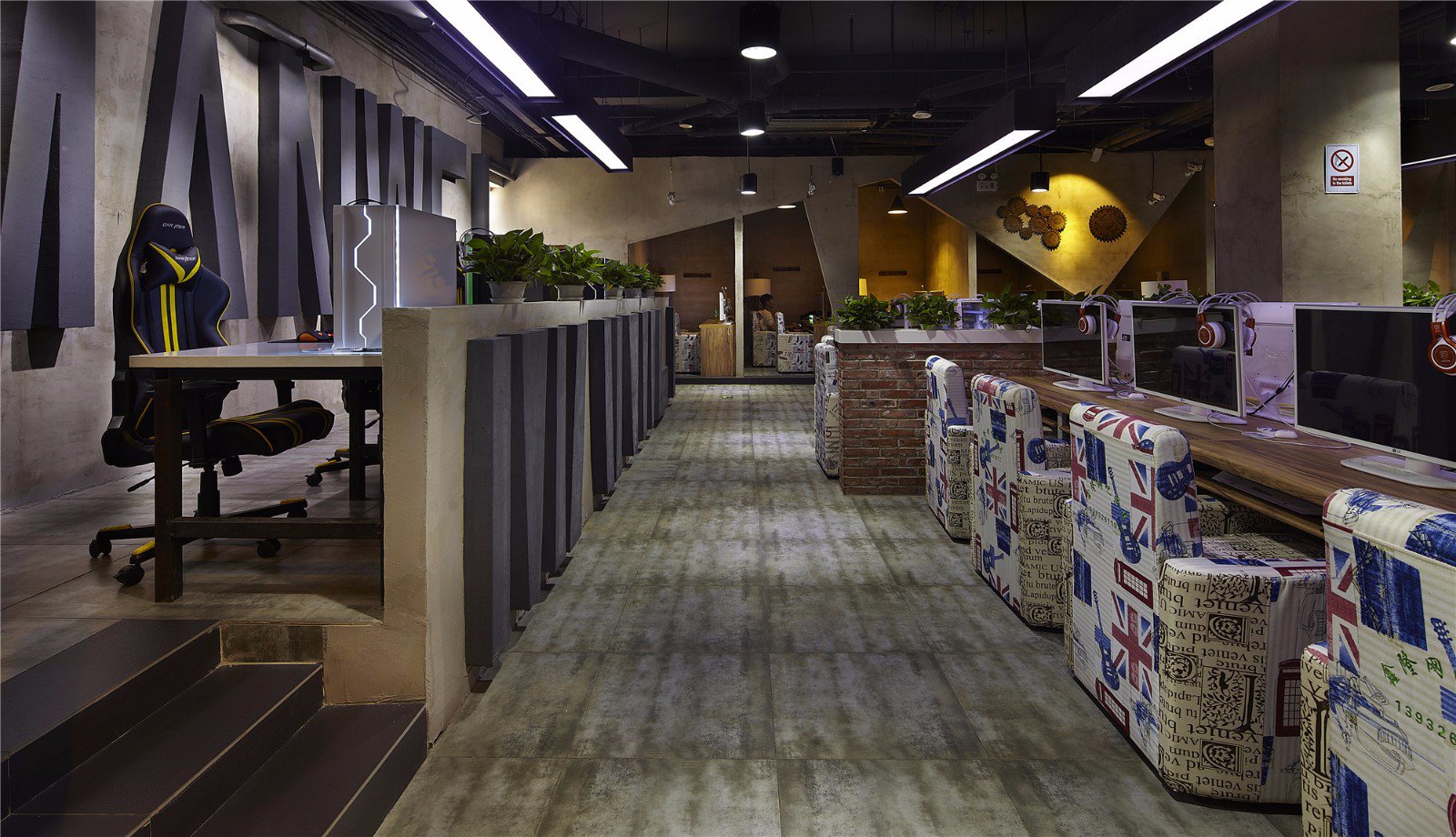 浦東新區工業風網吧裝修設計-第5張圖片-上海古都建筑設計集團 浦東新區工業風網吧裝修設計-第5張圖片-上海古都建筑設計集團