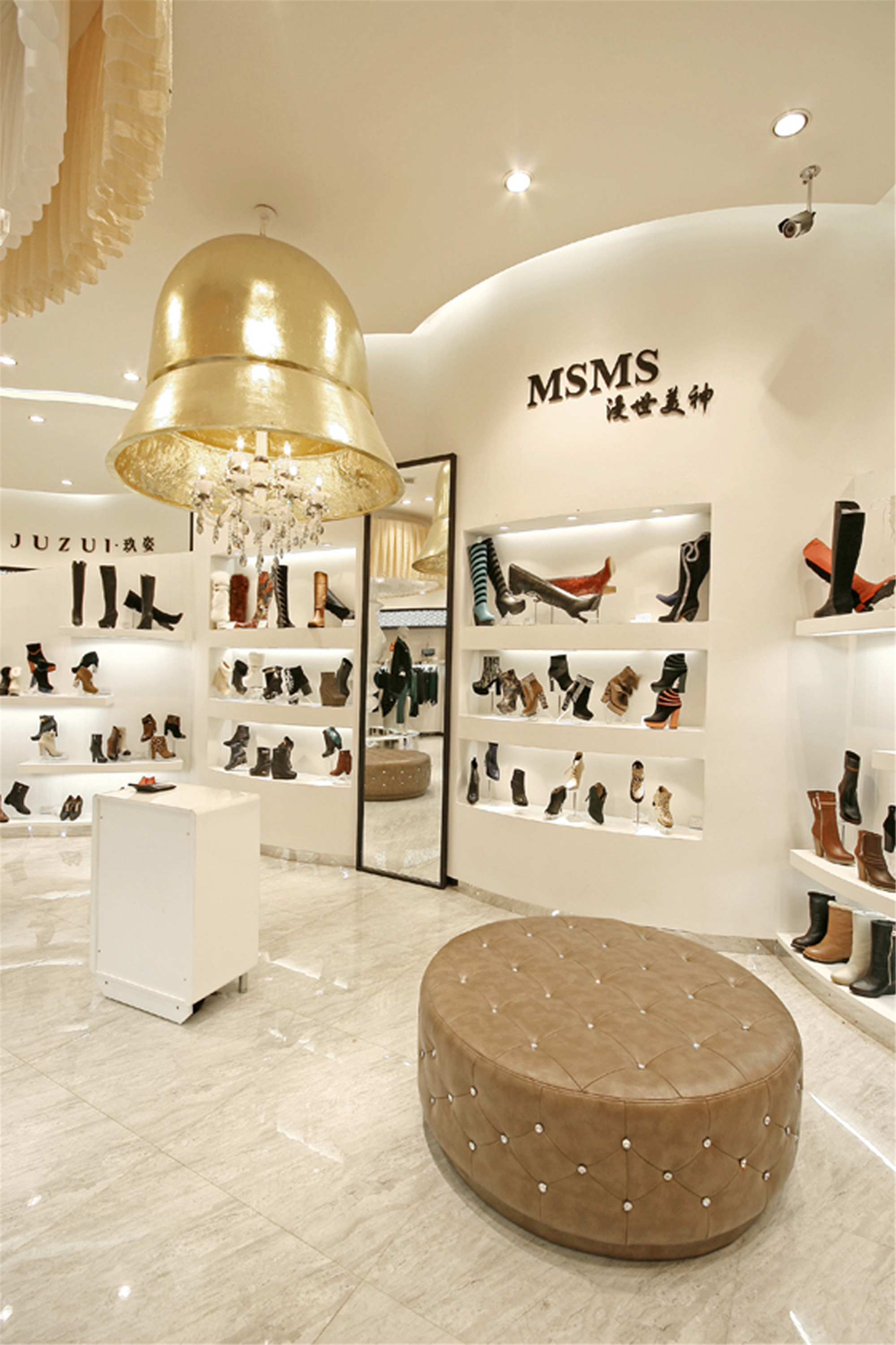 簡潔明亮服裝店裝修設計-第5張圖片-上海古都建筑設計集團 簡潔明亮服裝店裝修設計-第5張圖片-上海古都建筑設計集團