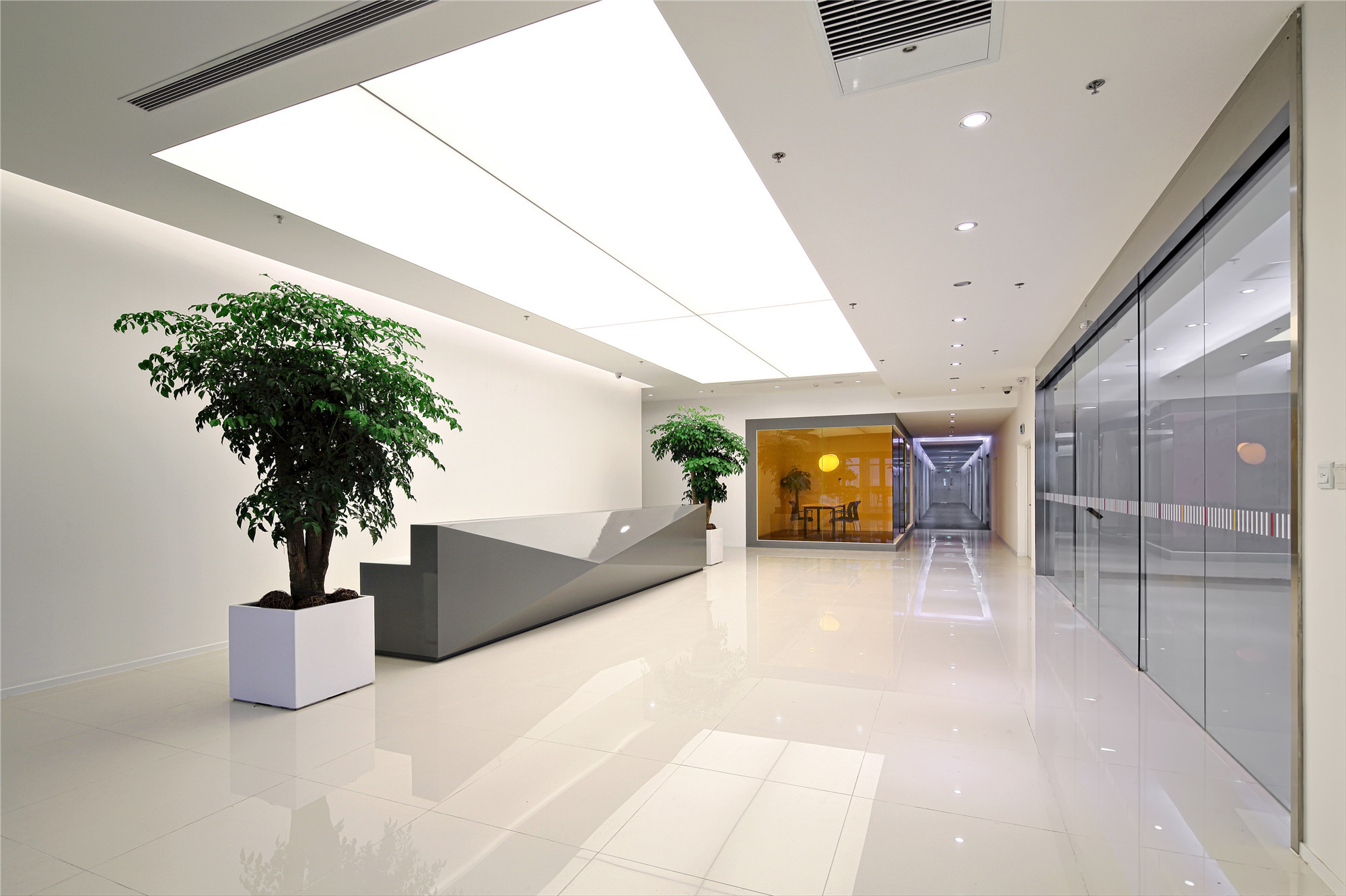 現(xiàn)代時尚辦公室裝修設(shè)計效果圖-第3張圖片-上海古都建筑設(shè)計集團(tuán) 現(xiàn)代時尚辦公室裝修設(shè)計效果圖-第3張圖片-上海古都建筑設(shè)計集團(tuán)