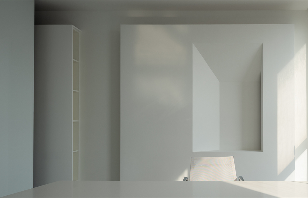 白色極簡(jiǎn)風(fēng)格辦公室裝修設(shè)計(jì)-第2張圖片-上海古都建筑設(shè)計(jì)集團(tuán) 白色極簡(jiǎn)風(fēng)格辦公室裝修設(shè)計(jì)-第2張圖片-上海古都建筑設(shè)計(jì)集團(tuán)