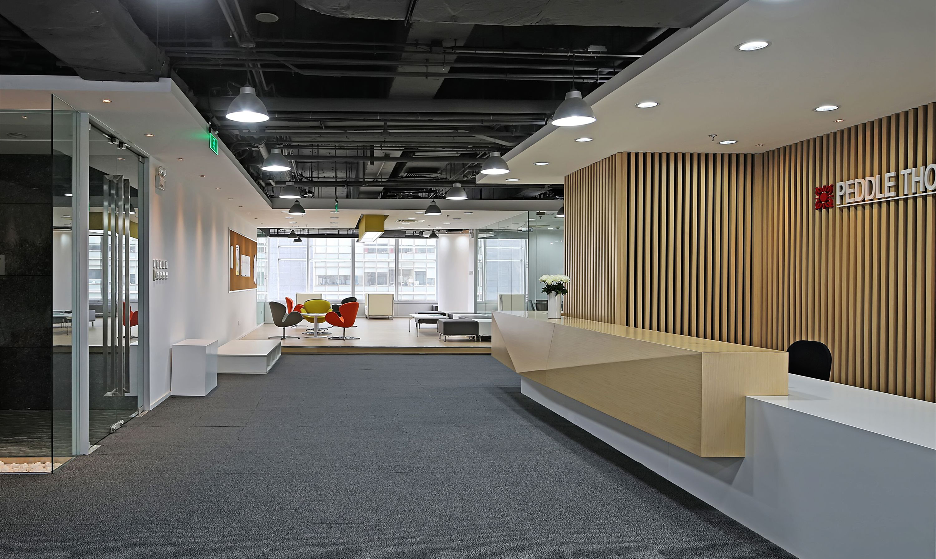 大型工業風辦公室裝修設計-第4張圖片-上海古都建筑設計集團 大型工業風辦公室裝修設計-第4張圖片-上海古都建筑設計集團