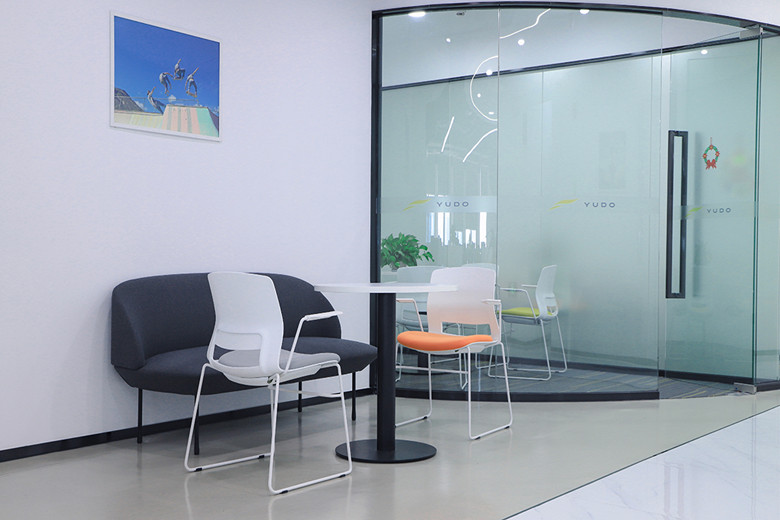 1800平新能源汽車公司辦公室設計圖片-第4張圖片-上海古都建筑設計集團 1800平新能源汽車公司辦公室設計圖片-第4張圖片-上海古都建筑設計集團